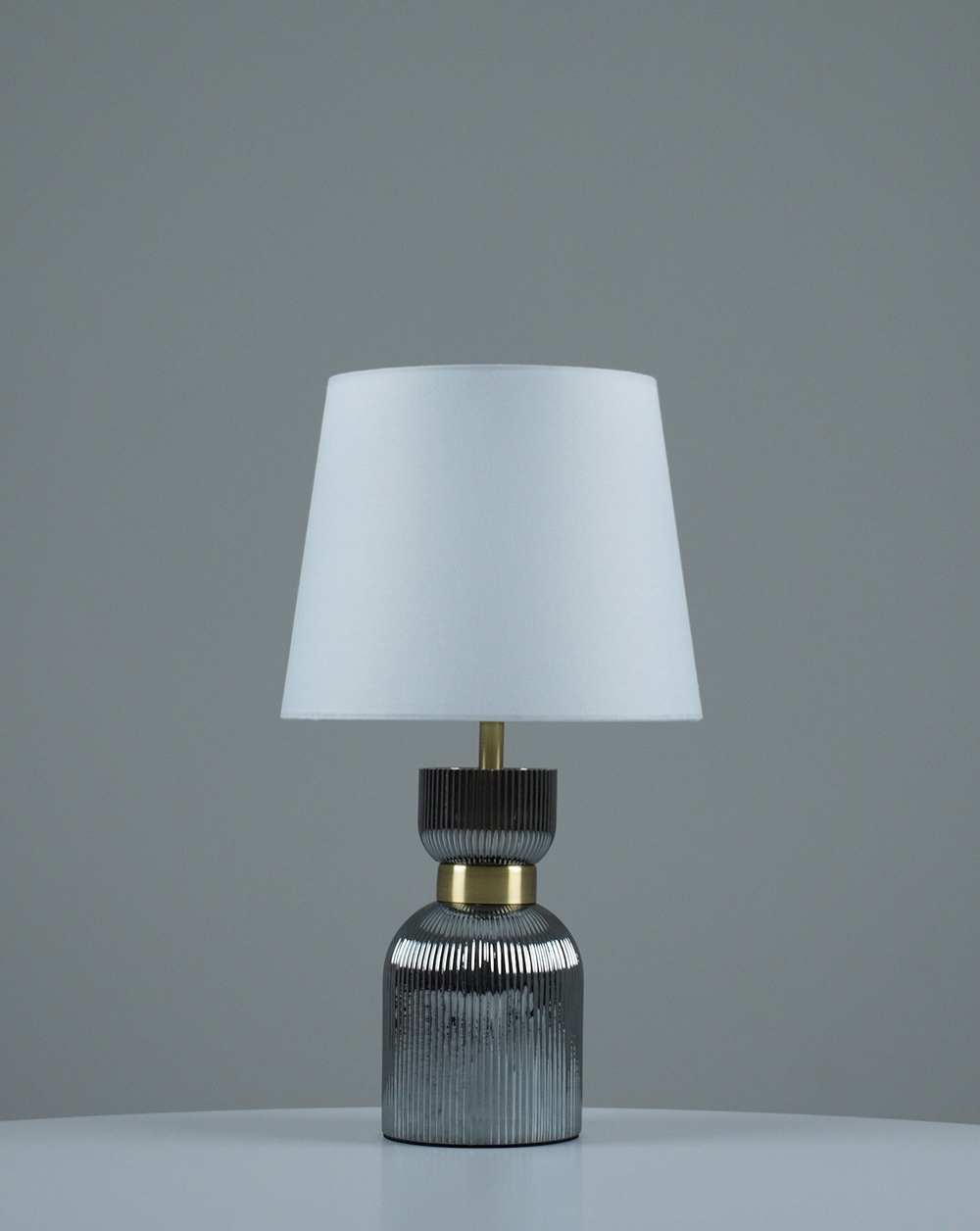 Лампа настольная Moderli V11004-T Hadley