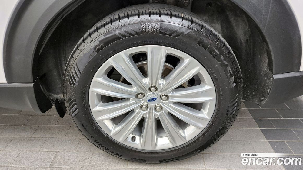 Ford Explorer 6 Generation 2.3 Limited 4WD (03.2021)