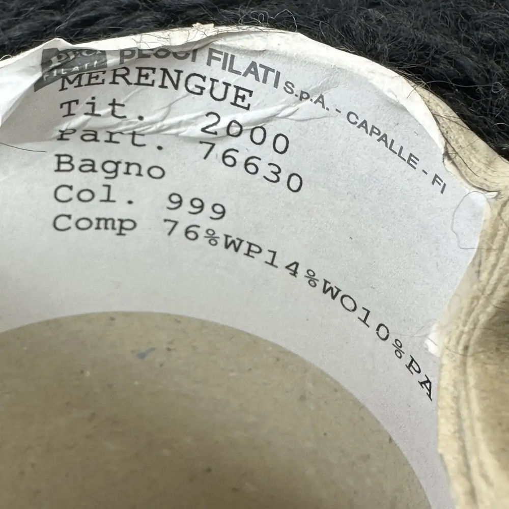 MERENGUE - Pecci Filati; 76% альпака, 14% меринос, 10% п/а; 200м/100гр; col. 999, цвет: черный; S702