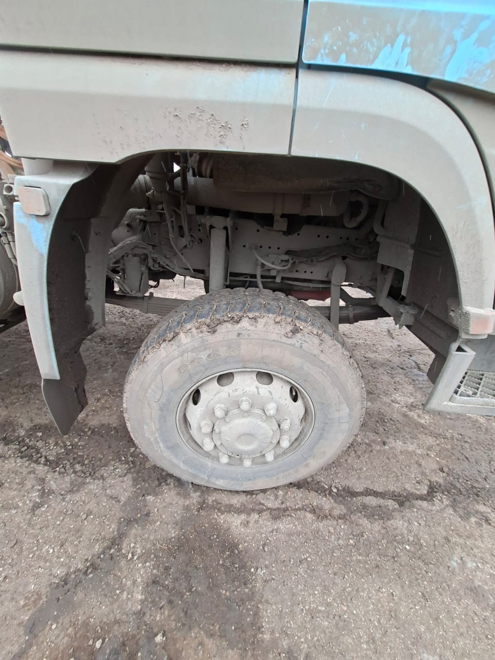 Shacman (Shaanxi) SX* 6x6 Седельный тягач SX42586W385C (Дизельный, 10,8 л, 441 л.с., МТ)