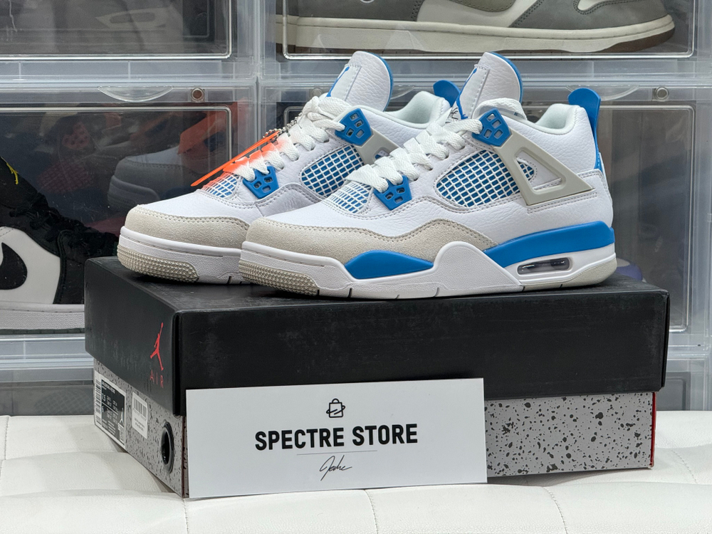 Air Jordan 4 Retro Military Blue