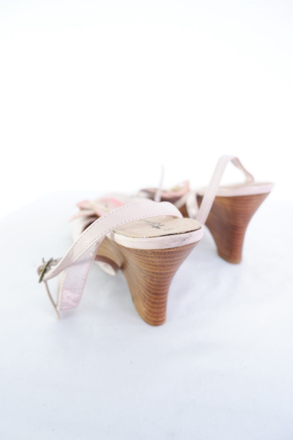 Босоножки TAMARIS с цветам 39 размер