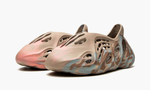 Yeezy Foam RNNR MX "Sand Grey"