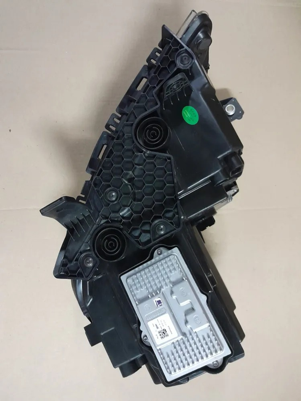 Фара правая Geely Atlas LED