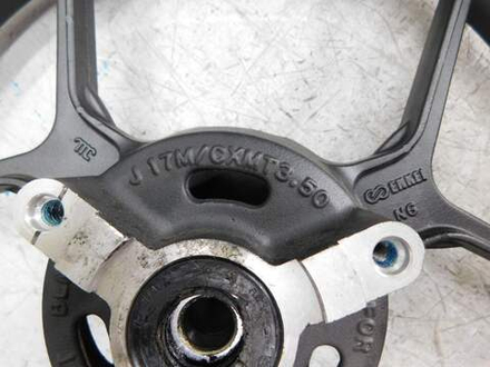 Колесо переднее Suzuki Gixxer 150