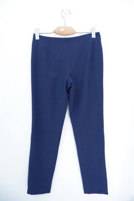 Брюки лаконичные 44 размер