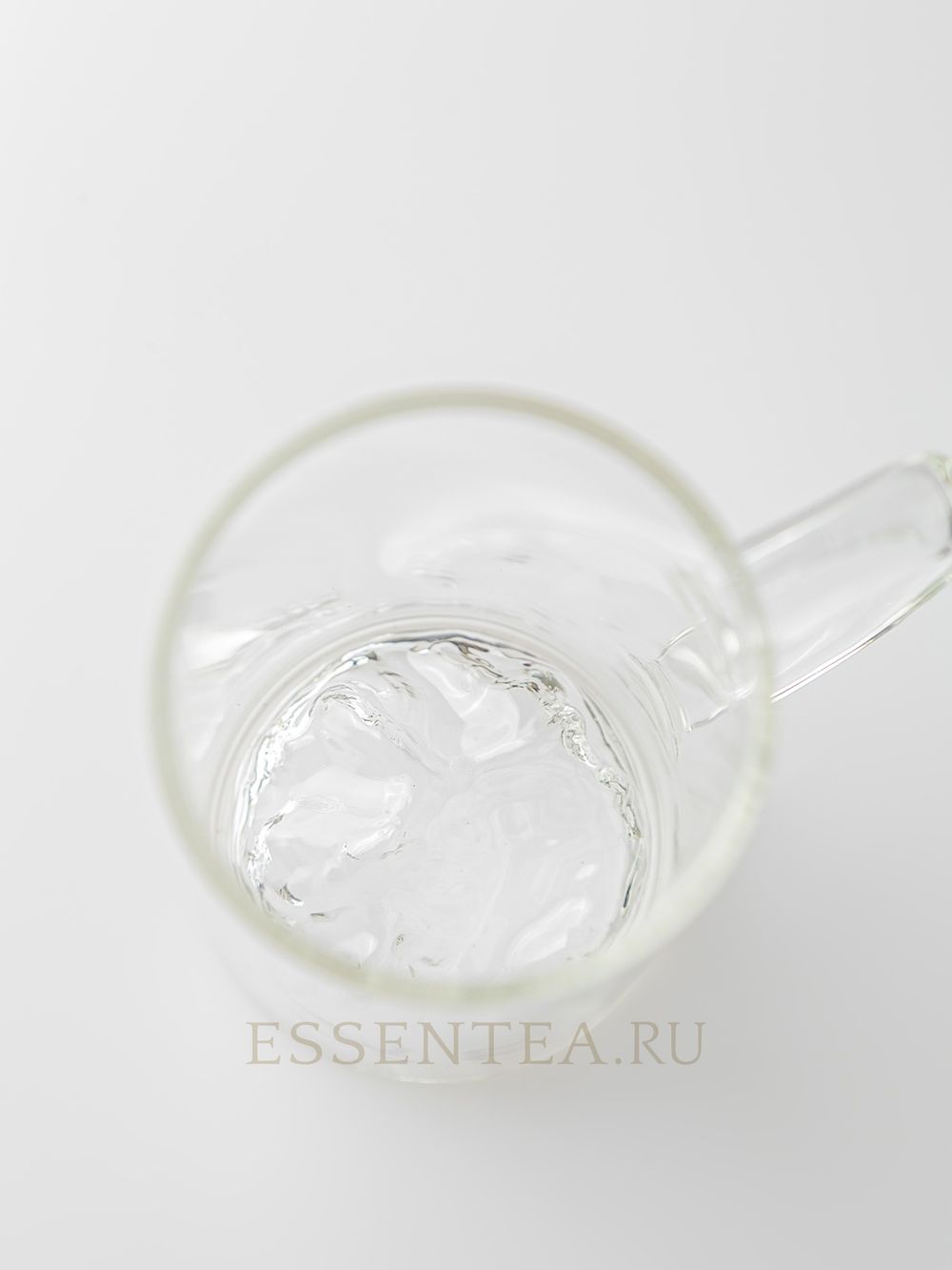 чашка с рифленным рисунком