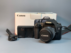 Canon EOS 30D kit EF-S 18-55mm 3.5-5.6 ll