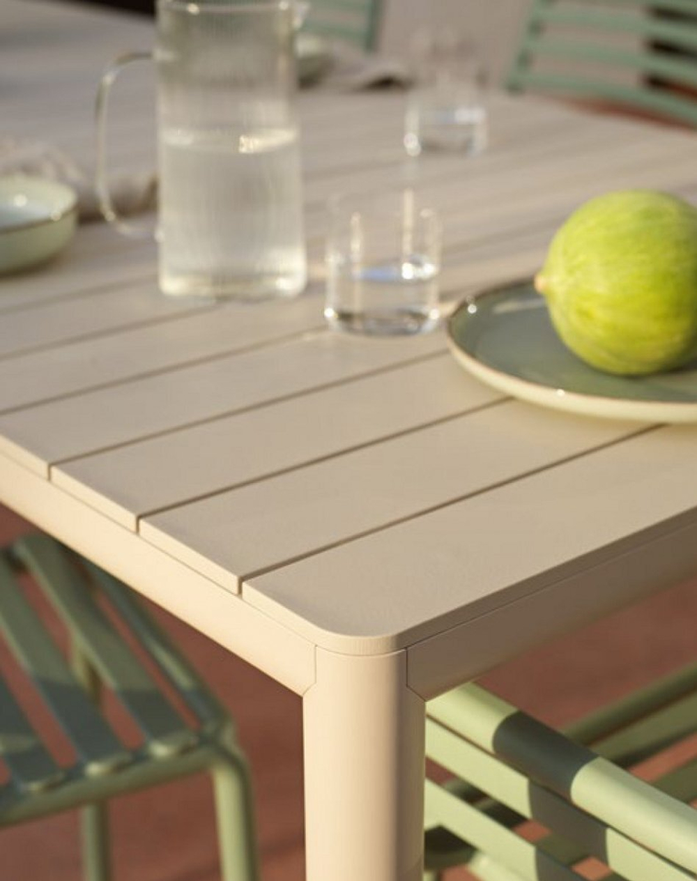 Стол пластиковый раздвижной Nardi Tevere 210, бежевый