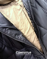 Комбинированная куртка черного цвета с хаки капюшоном