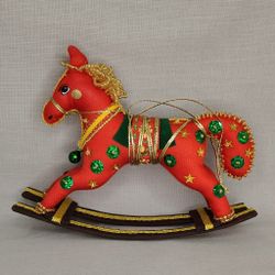 Бисерная ёлочная игрушка Лошадка-качалка №2