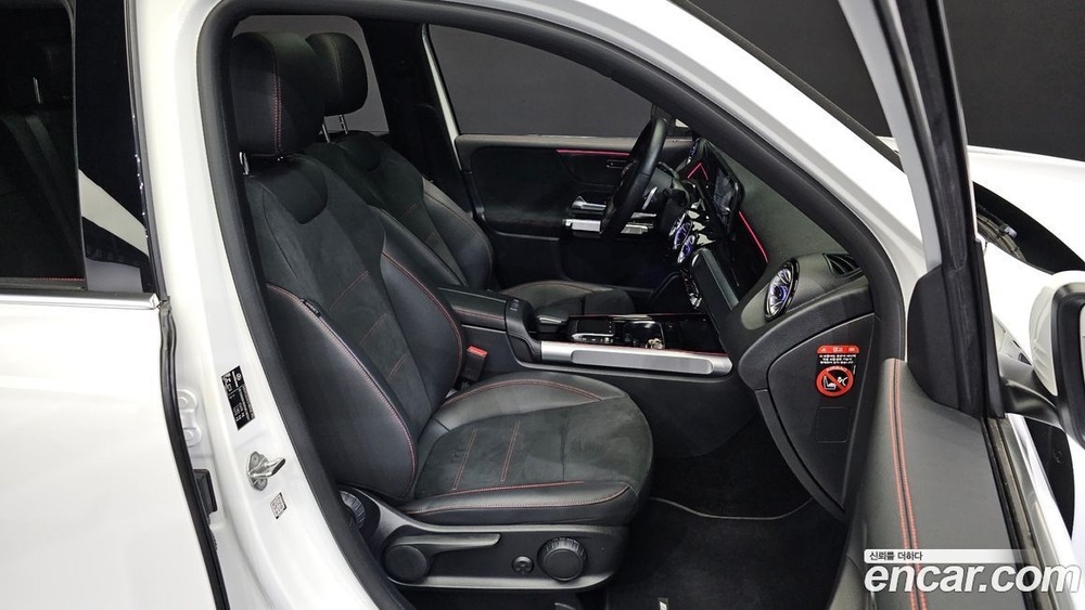 Mercedes-Benz GLB-Class X247 GLB250 4MATIC (03.2022)