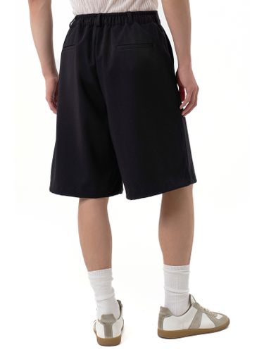 Черные классические шорты-бермуды Votus с защипами