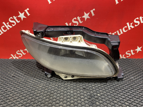 Фара противотуманная правая 2019г