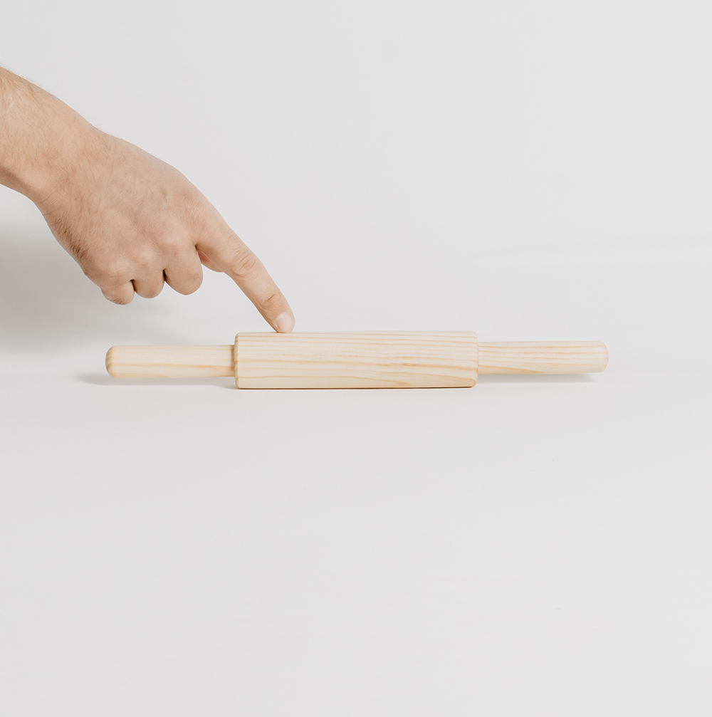 Деревянная скалка для раскатывания теста из сибирского кедра 31х3,5 см. RP11