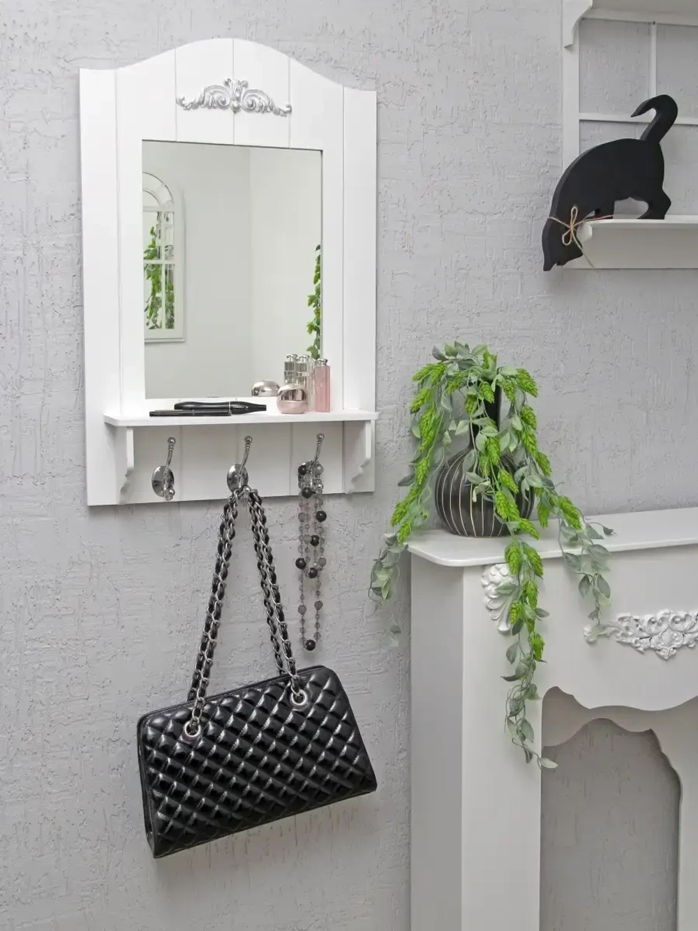 Зеркало настенное с полкой в белой раме "Прованс"