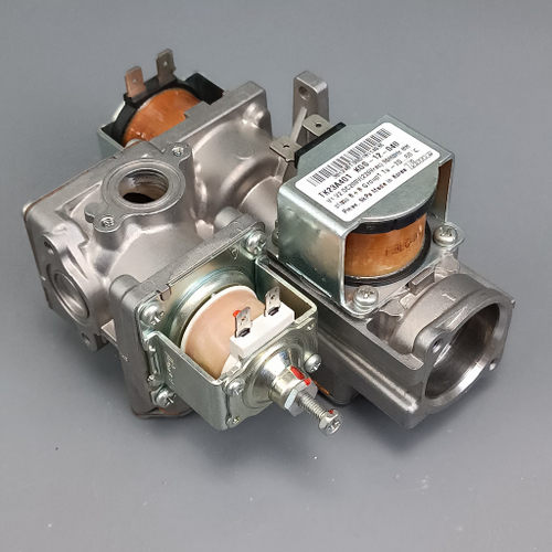 Б/У Газовый клапан для котлов NAVIEN Deluxe, Deluxe Coaxial арт. 30010310A