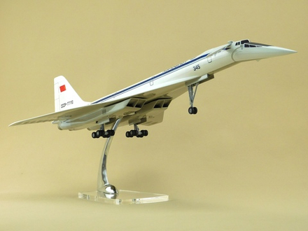 Модель самолета Ту-144 (М1:100, Аэрофлот СССР-77110) конфигурация посадочная с шасси