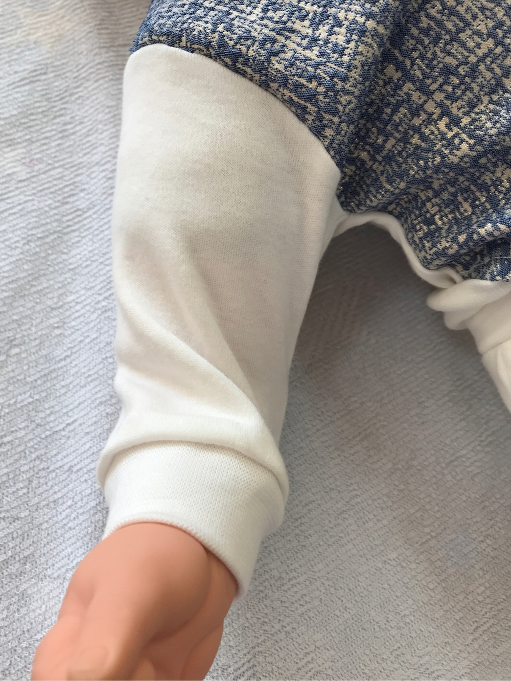 Комплект для мальчика "Жилет" (кофта дл.р., ползунки и шапочка) Артикул: 0302И (Размер: 56)