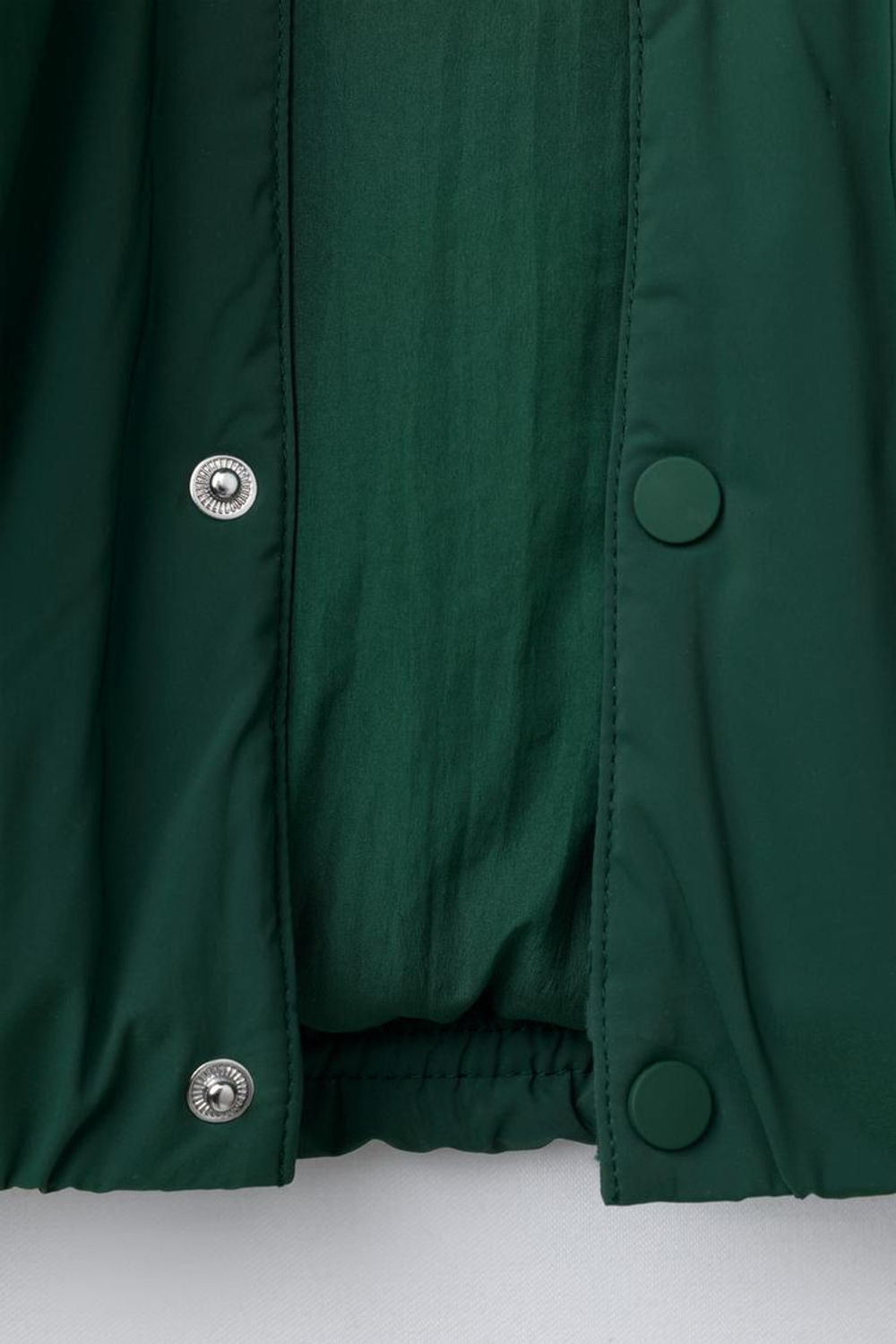 ZARA БОМБЕР С ОТСТЕГИВАЮЩИМСЯ ФЛИСОВЫМ КАПЮШОНОМ WATER REPELLENT, ЗЕЛЕНЫЙ