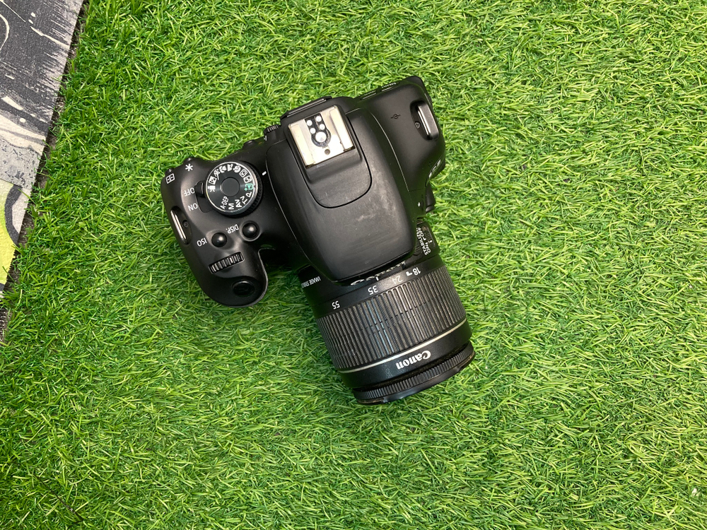 Canon 600D + 18-55mm 3.5-5.6 IS II 48.000 кадров