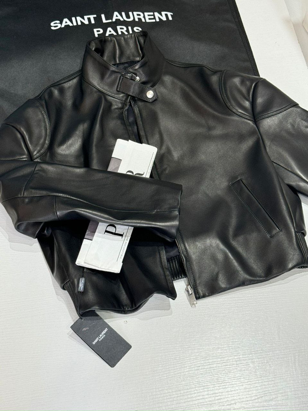 Кожаная куртка Yves Saint Laurent