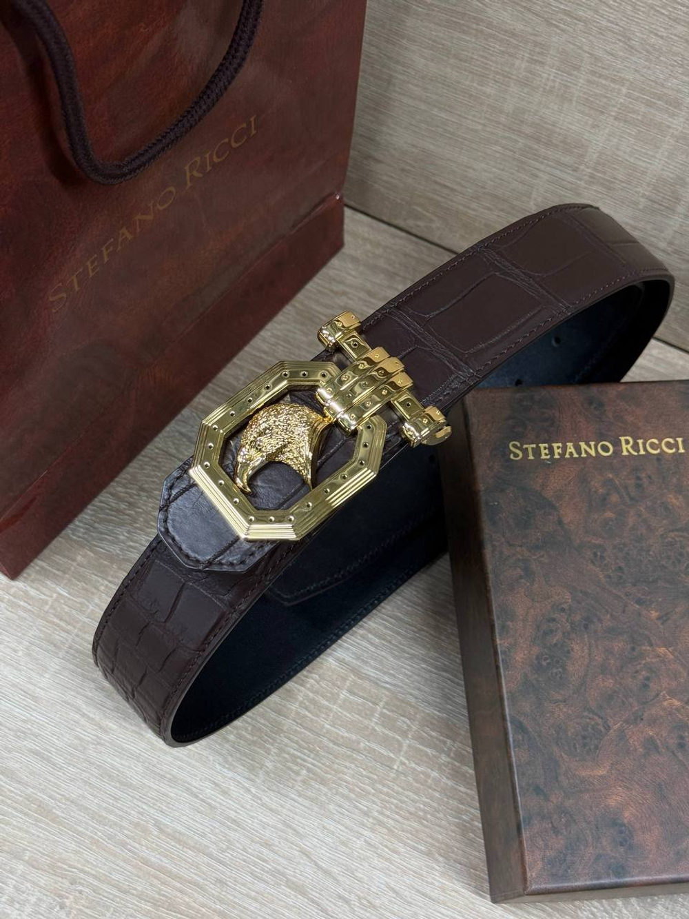 Ремень Stefano Ricci из кожи крокодила