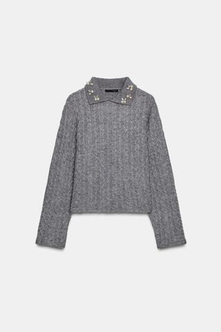 ZARA СВИТЕР С УЗОРОМ «КОСЫ» И СТРАЗАМИ НА ВОРОТНИКЕ, СЕРЫЙ МЕЛАНЖ