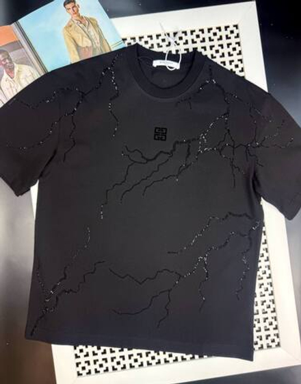 Футболка Givenchy