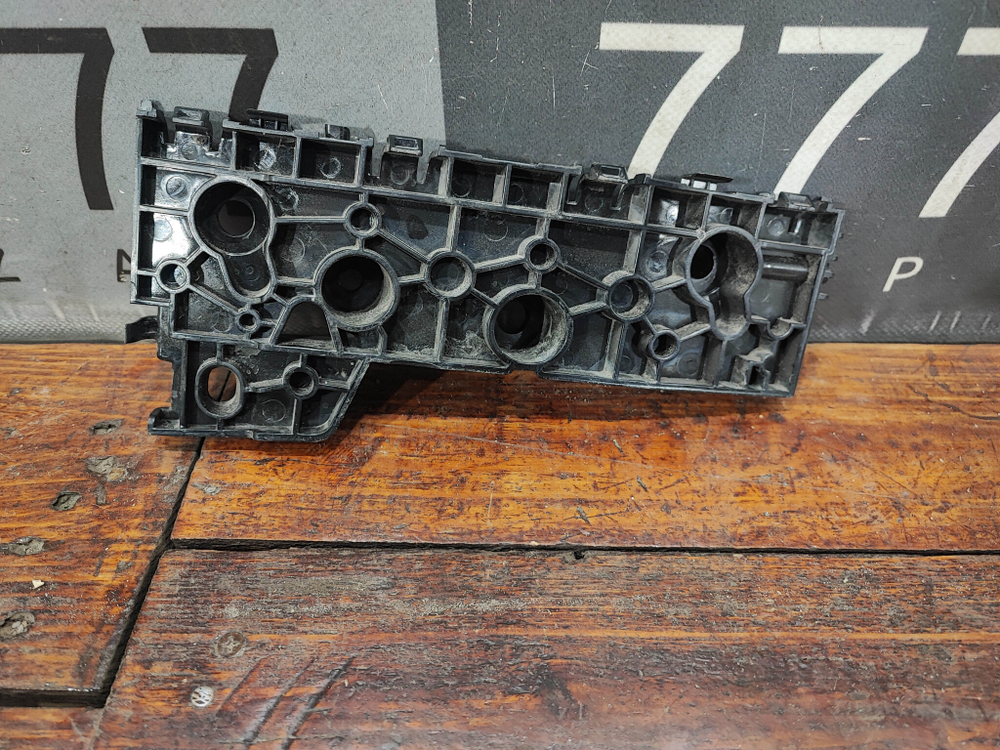 Кронштейн переднего бампера левый Haval Jolion 21-нв Б/У Оригинал 2803101XST01A