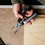 Мультитул Leatherman Curl -832932 100мм 16функц. серебристый карт.коробка
