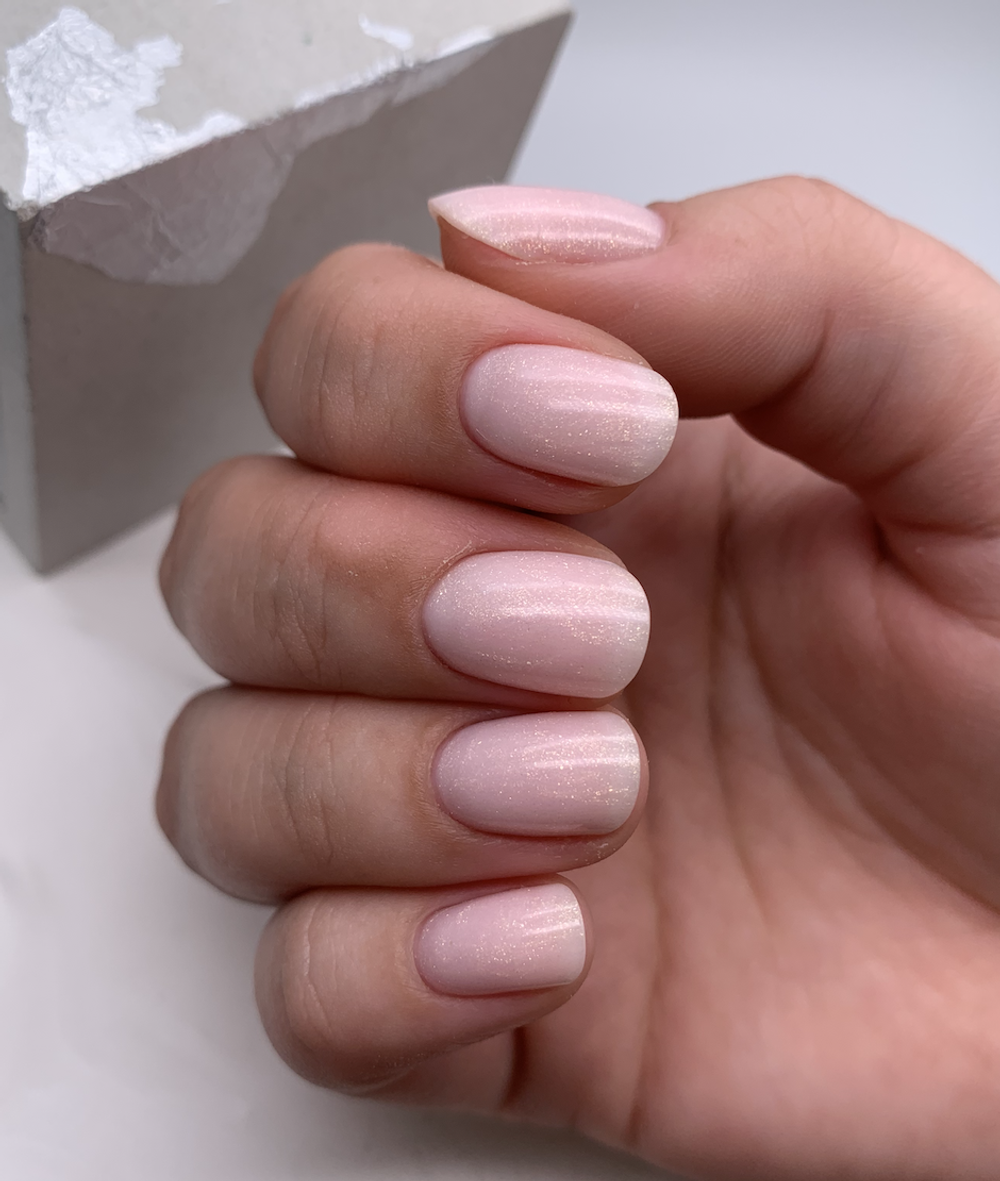 Камуфлирующая крепкая каучуковая база HARD Nail ARCHITECT 16 CHAMPAGNE Shine Base 15 ml