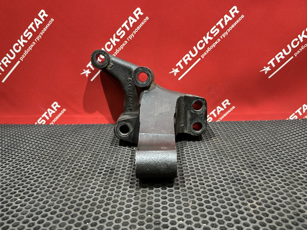 Кронштейн двигателя задний правый