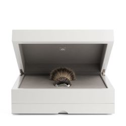 Помазок MUEHLE EDITION, барсучий ворс высшей категории Silvertip, мореный дуб, стерлинговое серебро (493 ED 3)