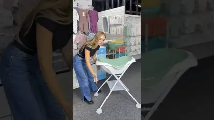 Детская ванночка для купания с подставкой Beaba Cameleo