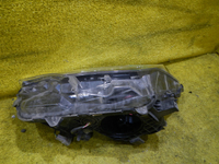 Фара левая Toyota Rav 4 CA40 (2015-2019) LED