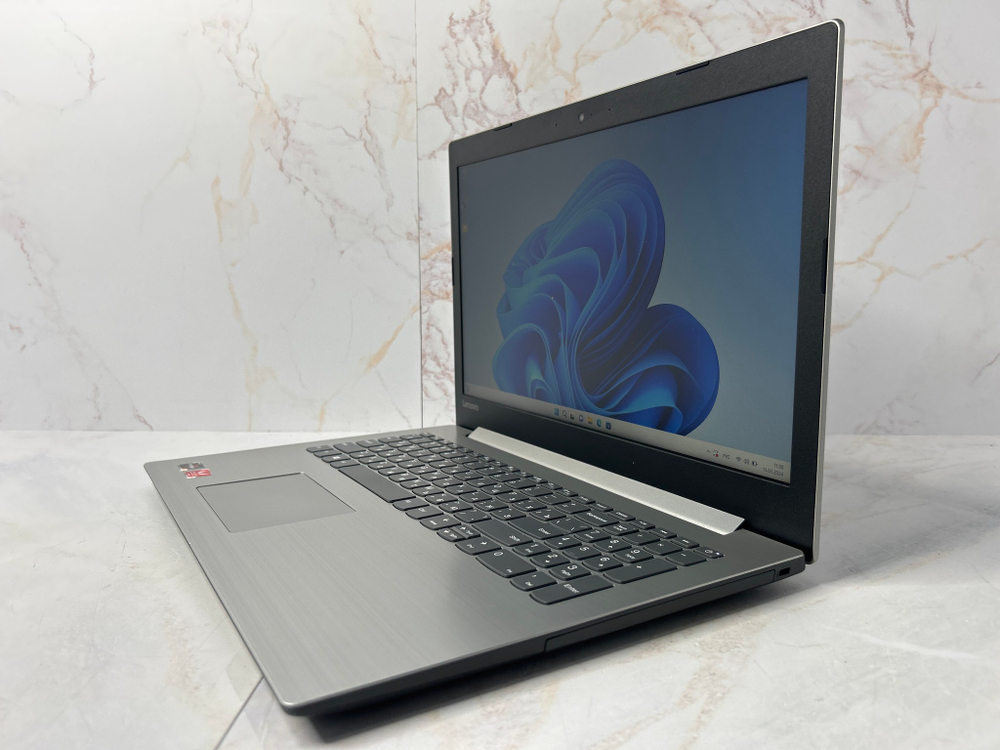 Ноутбук Lenovo 330-15ARR. CPU: AMD Ryzen 3 2200U 2.5 ГГц, RAM: 4 ГБ, HDD: 1000 ГБ, GPU: AMD Radeon 535 2 ГБ, OS: Windows 11 Домашняя, LCD: 15.6"/1920x1080 пикс., Состояние: A1
