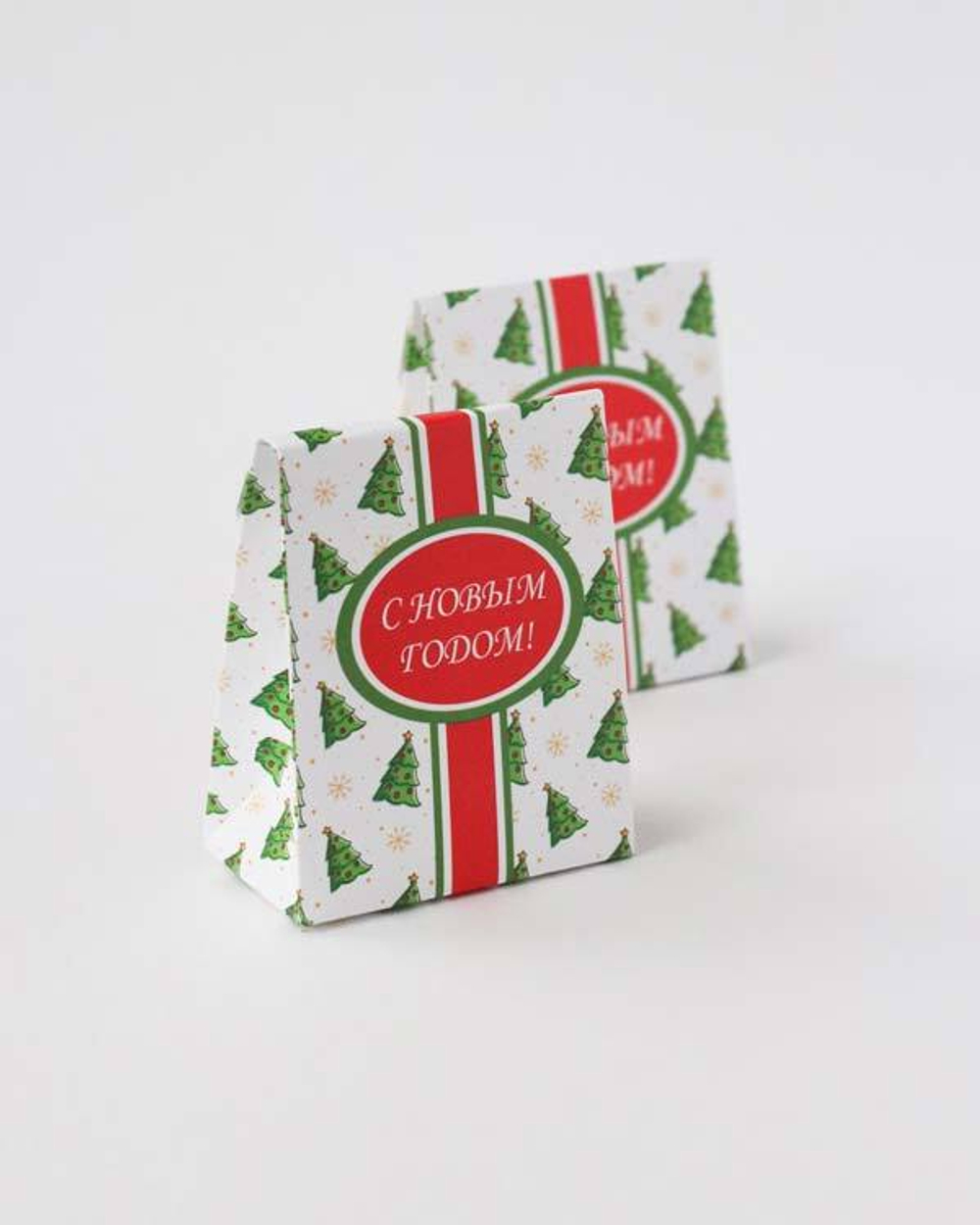 Пакетик подарочный объёмный «Новогодние ёлки» 70x35x85 мм.