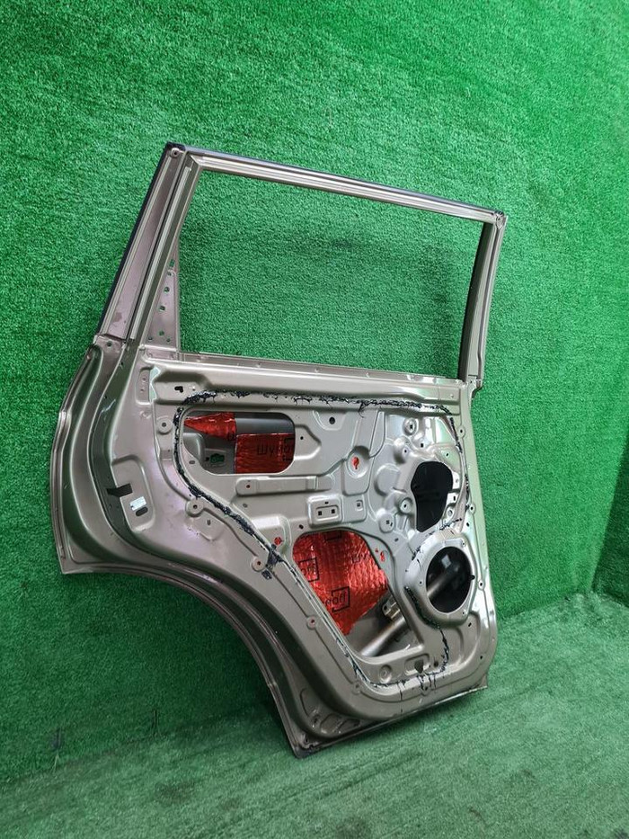 Дверь задняя левая Geely Atlas 1 (2016-2022)