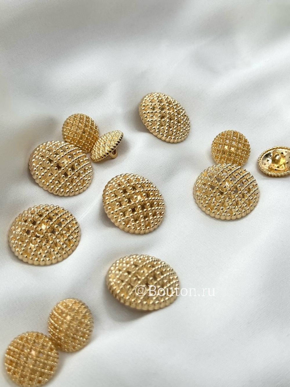 Пуговицы теплое Золото Перфорированные