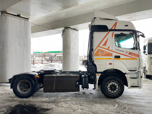 КамАЗ 5490 4x2 Седельный тягач 5490-DC (Дизельный, 12,0 л, 401 л.с., МТ)