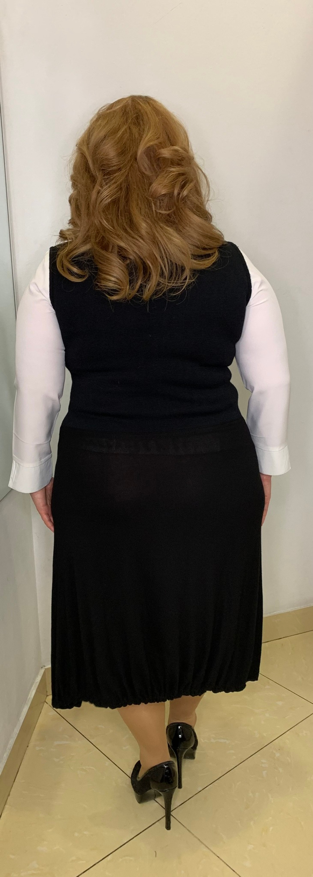 Трикотажный сарафан с принтом из пряжек