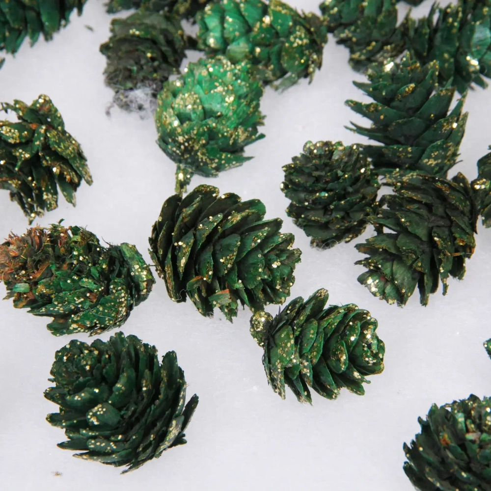 Композиция для декора «Лесные шишки» 10*10*11 см (120гр), изумруд