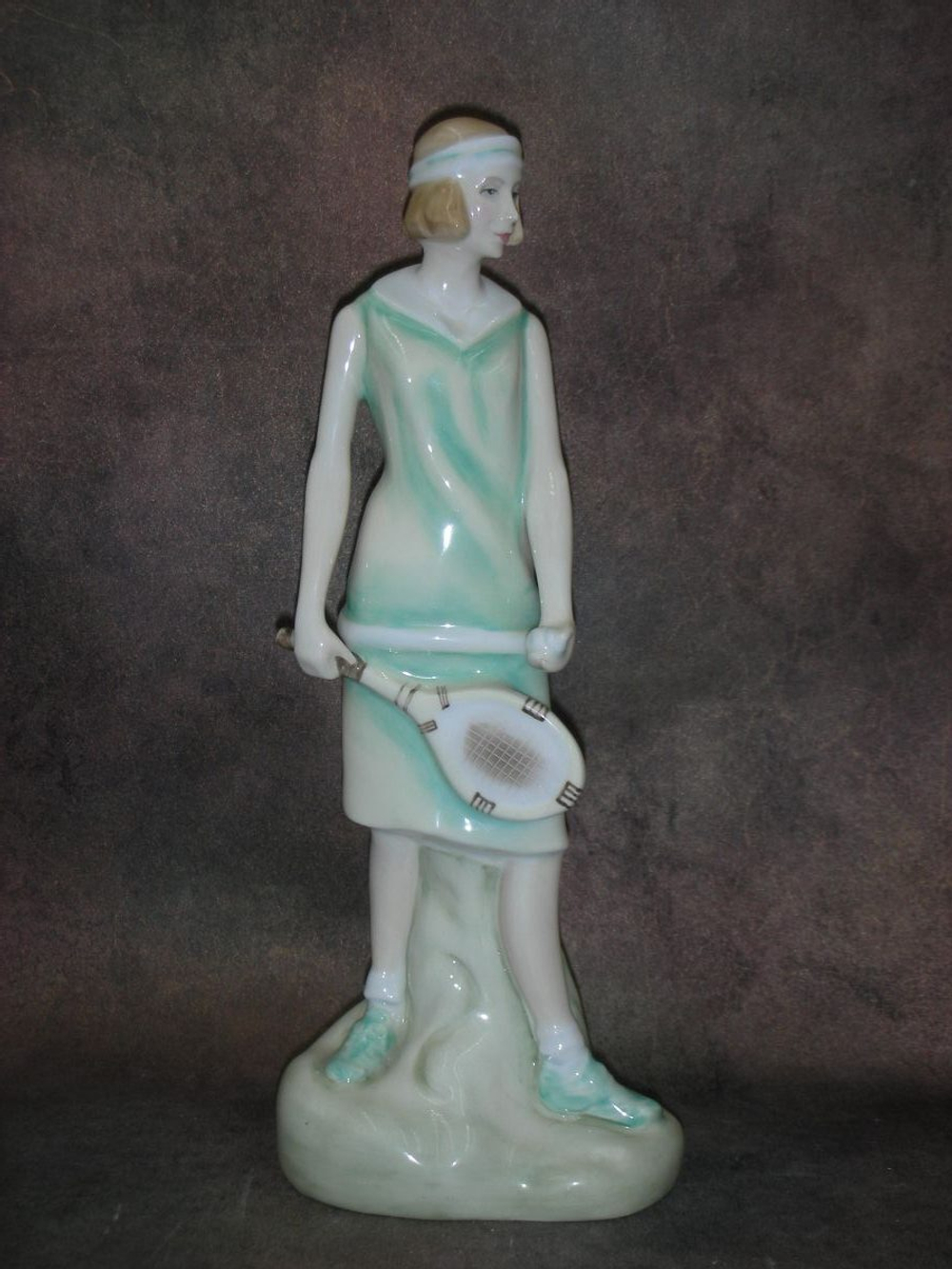 Статуэтка. Фарфор. Теннисистка Эмили. Royal Doulton. Англия