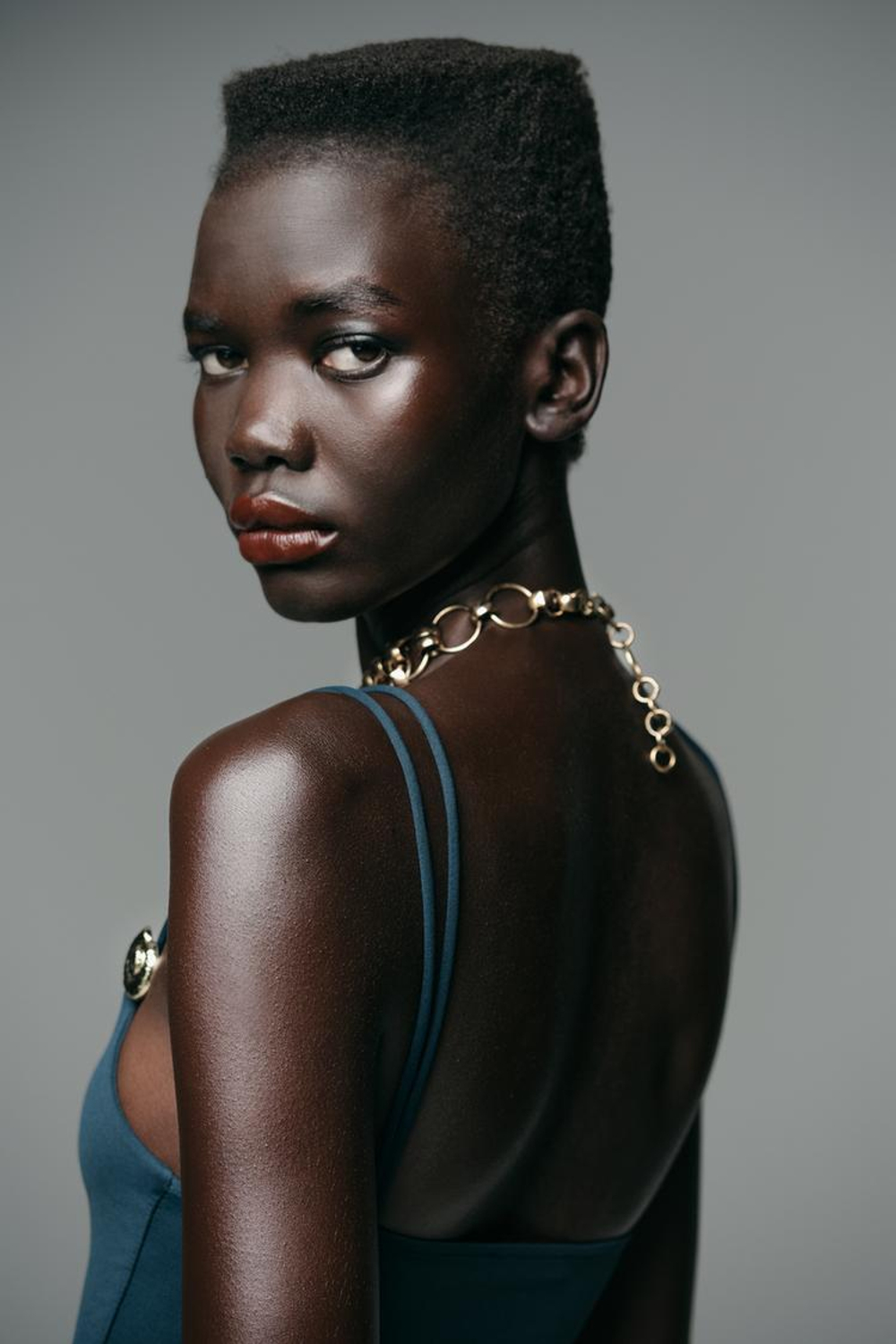 ZARA БОДИ ИЗ ПОЛИАМИДА С РАКУШКАМИ, МОРСКОЙ СИНИЙ