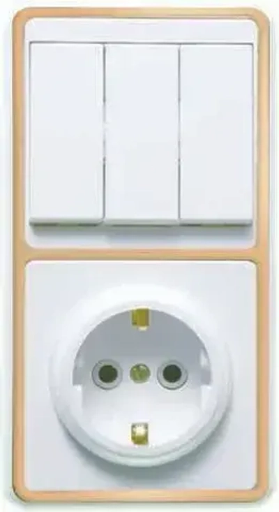 Блок скрытой установки выключатель трехклавишный + розетка с заземлением БКВР-033 Бэлла Кунцево, арт. 5844