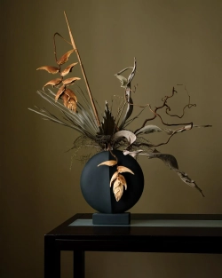 Ваза 101 Copenhagen Guggenheim Vase, Mini, Black, черный