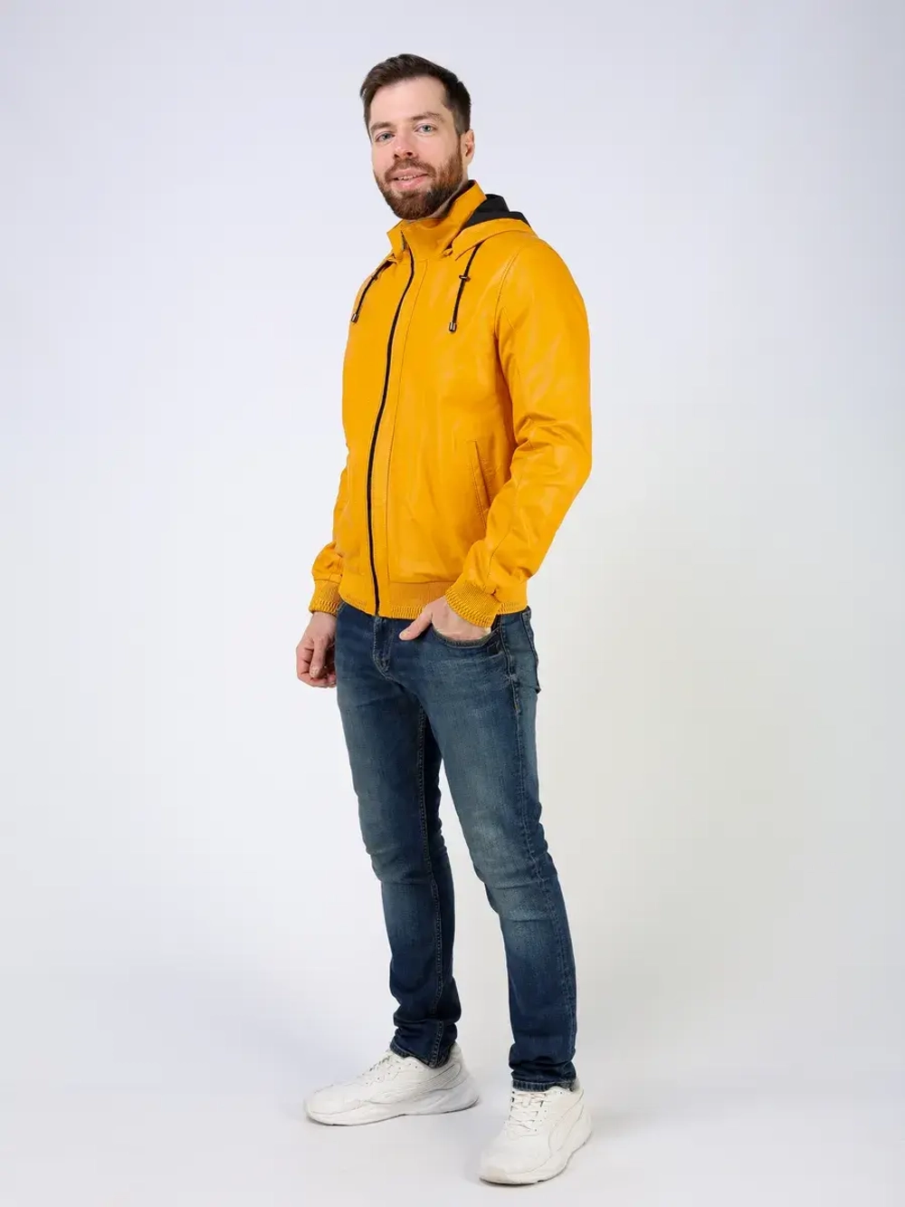 Куртка кожаная натуральная с капюшоном