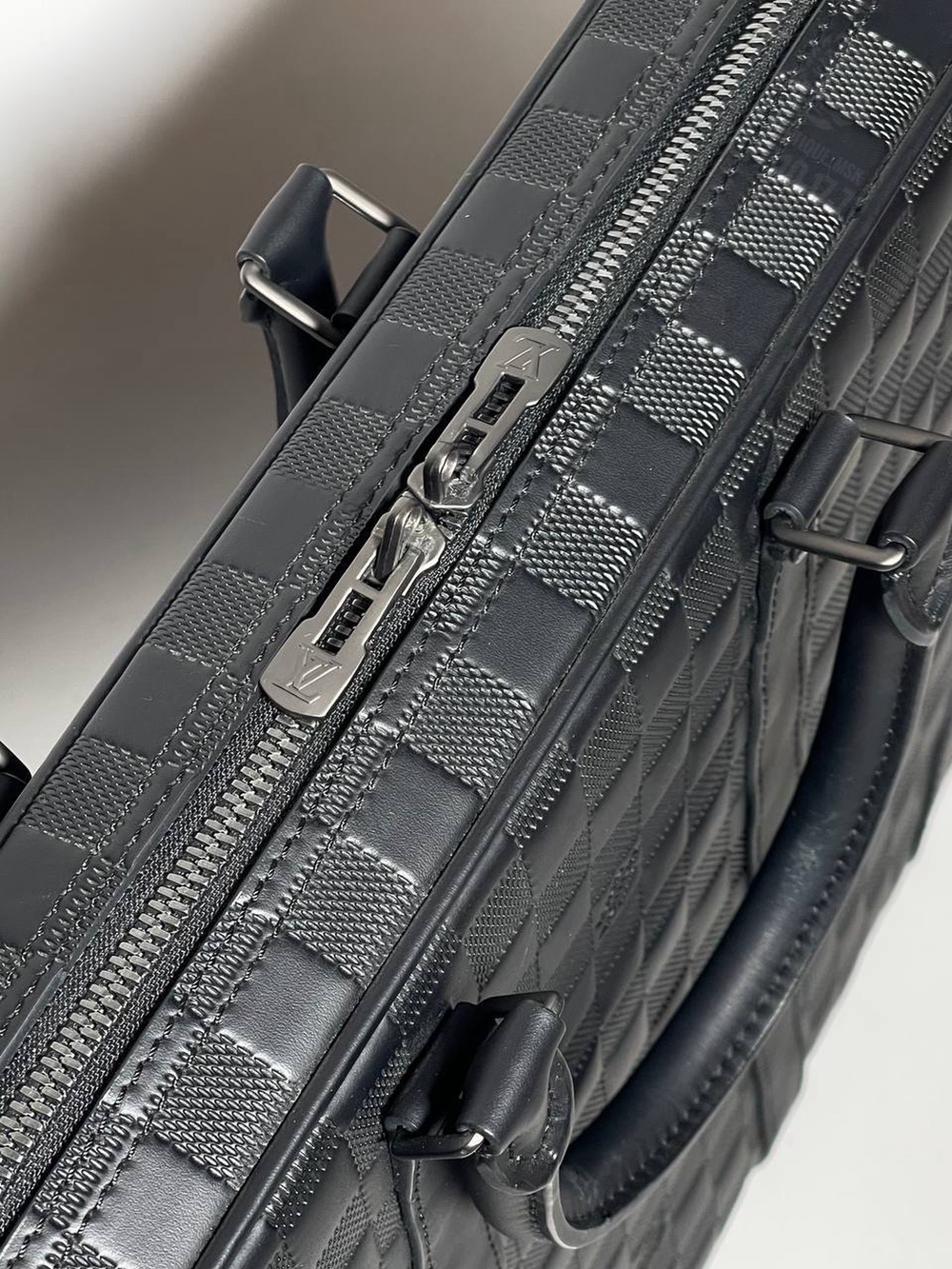Портфель Louis Vuitton