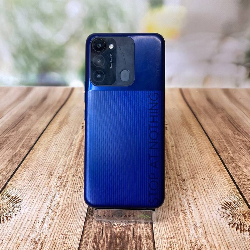 Смартфон Tecno Spark Go 2022 2/32 Blue (Витринный)